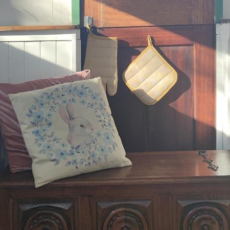 Bateau Entre Lille Et Paris Bed & Breakfast Thourotte Exterior photo